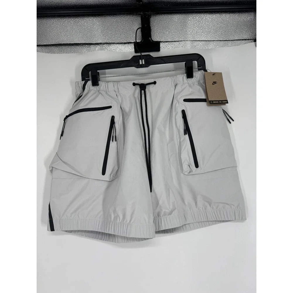 Nike Tech Super Lightweight Cargo Shorts Mens Medium Summit White HJ2946-121